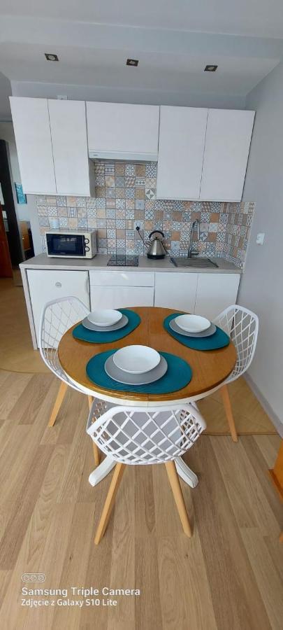 Apartament Wakacyjny Swinoujscie Apartment ภายนอก รูปภาพ